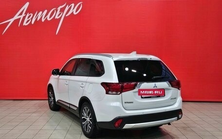 Mitsubishi Outlander III рестайлинг 3, 2018 год, 1 750 000 рублей, 3 фотография