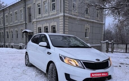 KIA Rio III рестайлинг, 2015 год, 950 000 рублей, 2 фотография