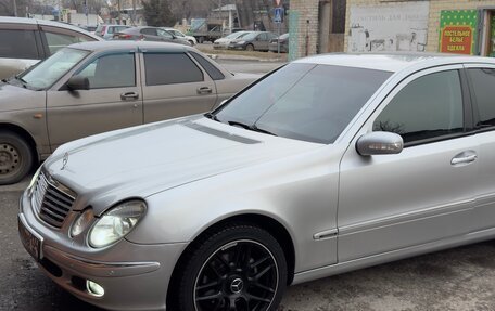 Mercedes-Benz E-Класс, 2003 год, 1 550 000 рублей, 2 фотография