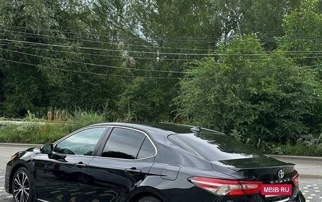 Toyota Camry, 2019 год, 2 250 000 рублей, 3 фотография