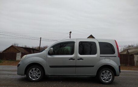 Renault Kangoo II рестайлинг, 2011 год, 920 000 рублей, 1 фотография