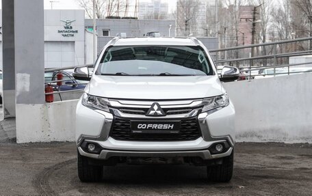 Mitsubishi Pajero Sport III рестайлинг, 2017 год, 3 249 000 рублей, 3 фотография