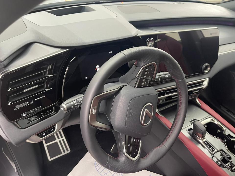 Lexus RX IV рестайлинг, 2024 год, 10 200 000 рублей, 6 фотография