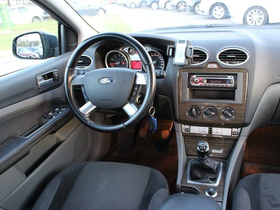 Ford Focus II рестайлинг, 2011 год, 200 000 рублей, 7 фотография