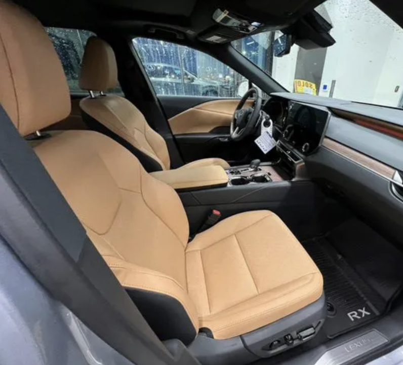 Lexus RX IV рестайлинг, 2024 год, 9 600 000 рублей, 5 фотография