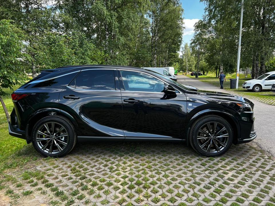 Lexus RX IV рестайлинг, 2024 год, 9 700 000 рублей, 2 фотография