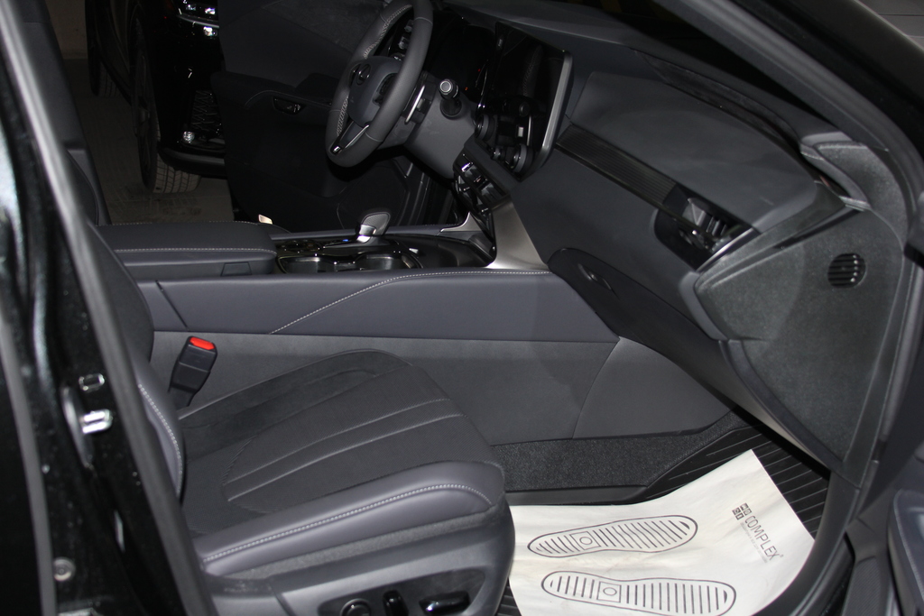 Lexus RX IV рестайлинг, 2024 год, 10 200 000 рублей, 13 фотография