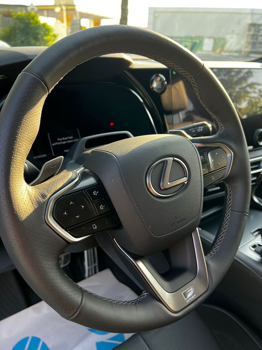 Lexus RX IV рестайлинг, 2024 год, 10 200 000 рублей, 12 фотография