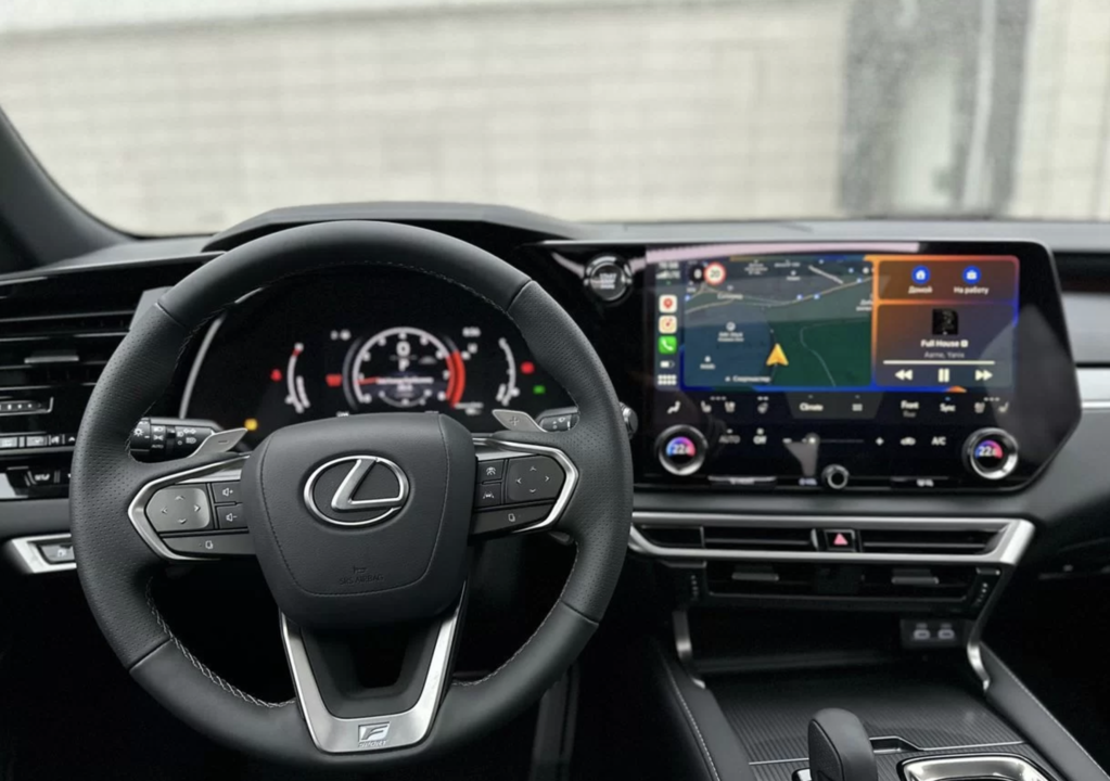 Lexus RX IV рестайлинг, 2024 год, 9 800 000 рублей, 7 фотография