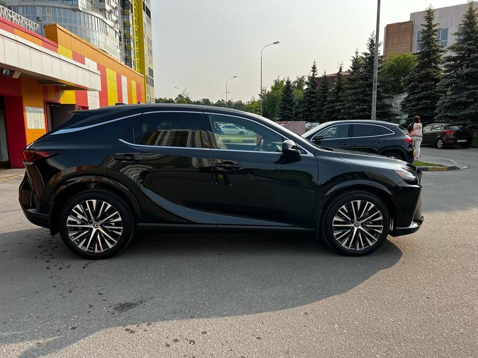 Lexus RX IV рестайлинг, 2024 год, 9 800 000 рублей, 1 фотография