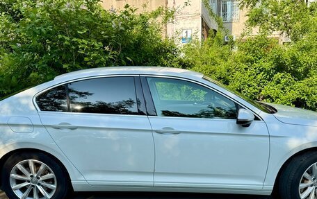 Volkswagen Passat B8 рестайлинг, 2015 год, 1 530 000 рублей, 8 фотография
