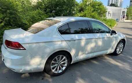 Volkswagen Passat B8 рестайлинг, 2015 год, 1 530 000 рублей, 11 фотография