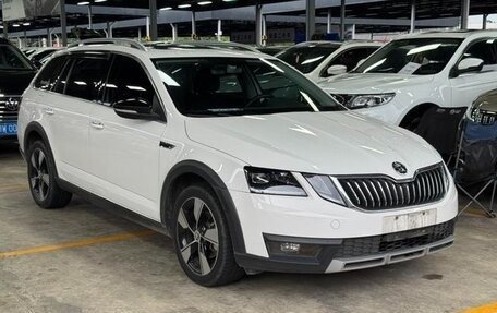 Skoda Octavia IV, 2021 год, 1 350 200 рублей, 2 фотография