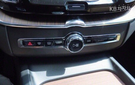 Volvo XC60 II, 2021 год, 3 308 200 рублей, 6 фотография