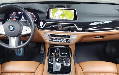 BMW 7 серия, 2022 год, 5 280 000 рублей, 10 фотография