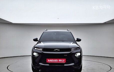 Chevrolet TrailBlazer, 2022 год, 1 670 000 рублей, 2 фотография