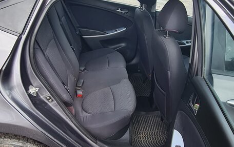 Hyundai Solaris II рестайлинг, 2013 год, 757 000 рублей, 29 фотография