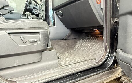 Land Rover Discovery III, 2008 год, 899 999 рублей, 18 фотография