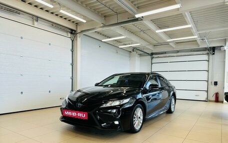 Toyota Camry, 2021 год, 3 199 900 рублей, 2 фотография
