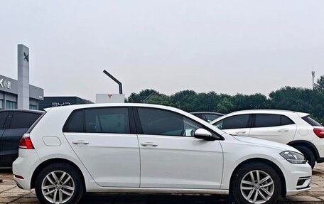 Volkswagen Golf VII, 2018 год, 1 600 887 рублей, 4 фотография