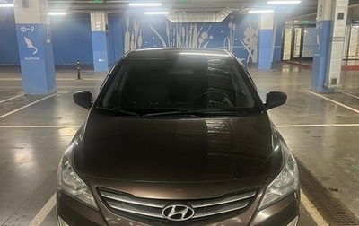 Hyundai Solaris II рестайлинг, 2015 год, 900 000 рублей, 1 фотография