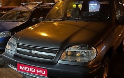 Chevrolet Niva I рестайлинг, 2005 год, 300 000 рублей, 1 фотография