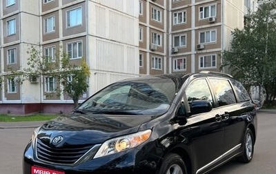 Toyota Sienna III, 2011 год, 1 785 000 рублей, 1 фотография