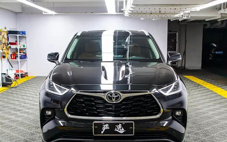 Toyota Highlander, 2022 год, 4 150 000 рублей, 2 фотография