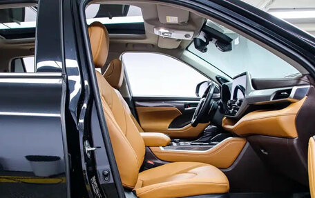 Toyota Highlander, 2022 год, 4 150 000 рублей, 16 фотография