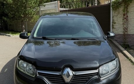 Renault Logan II, 2018 год, 850 000 рублей, 1 фотография