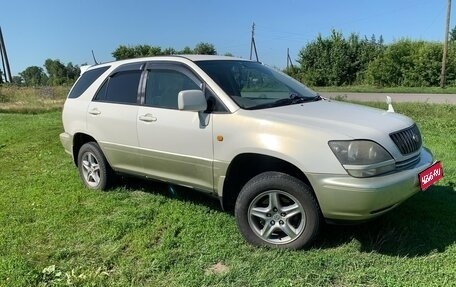 Toyota Harrier, 1998 год, 650 000 рублей, 1 фотография