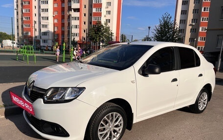 Renault Logan II, 2015 год, 720 000 рублей, 1 фотография