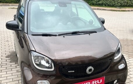 Smart Fortwo III, 2017 год, 1 885 000 рублей, 1 фотография