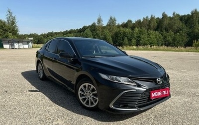 Toyota Camry, 2021 год, 2 990 000 рублей, 1 фотография