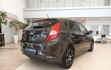 Hyundai Solaris II рестайлинг, 2015 год, 894 000 рублей, 5 фотография