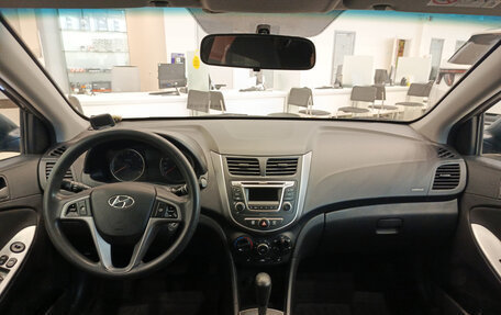 Hyundai Solaris II рестайлинг, 2015 год, 894 000 рублей, 14 фотография