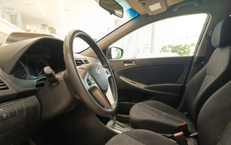 Hyundai Solaris II рестайлинг, 2015 год, 894 000 рублей, 16 фотография