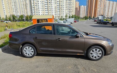 Volkswagen Jetta VI, 2012 год, 1 099 000 рублей, 4 фотография