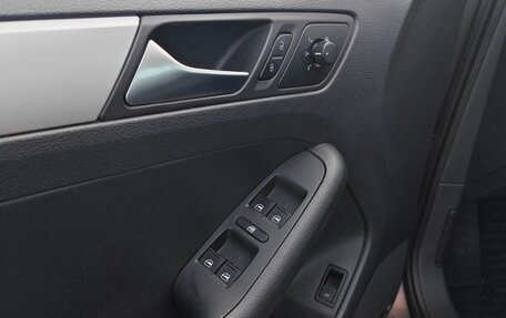 Volkswagen Jetta VI, 2012 год, 1 099 000 рублей, 6 фотография