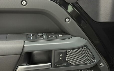 Land Rover Defender II, 2021 год, 6 300 000 рублей, 12 фотография