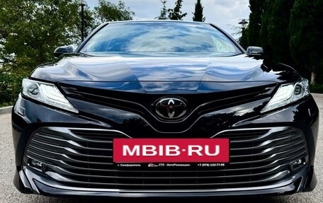 Toyota Camry, 2020 год, 3 450 000 рублей, 2 фотография