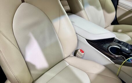 Toyota Camry, 2020 год, 3 450 000 рублей, 10 фотография