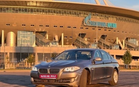 BMW 5 серия, 2013 год, 2 000 000 рублей, 2 фотография
