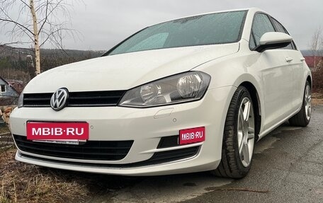 Volkswagen Golf VII, 2015 год, 1 092 000 рублей, 2 фотография