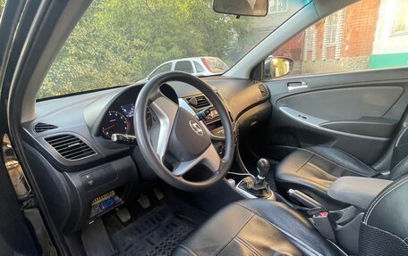Hyundai Solaris II рестайлинг, 2011 год, 590 000 рублей, 5 фотография