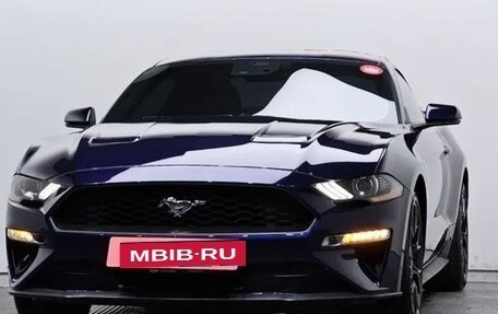Ford Mustang VI рестайлинг, 2020 год, 2 465 000 рублей, 3 фотография