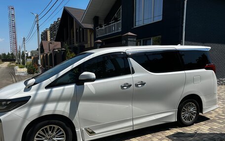 Toyota Alphard III, 2019 год, 3 850 000 рублей, 5 фотография