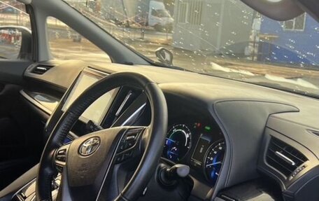 Toyota Alphard III, 2019 год, 3 850 000 рублей, 7 фотография