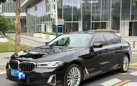 BMW 5 серия, 2021 год, 3 850 000 рублей, 2 фотография
