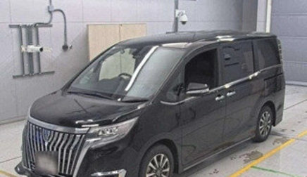Toyota Esquire I, 2018 год, 2 050 000 рублей, 1 фотография